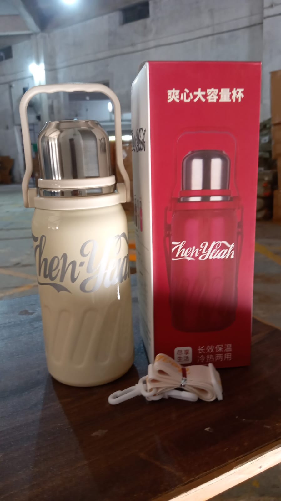 13040 Stainless Steel Vacuum Insulated Water Bottle  Leak Proof Flask For Tea Coffee  Reusable Water Bottle With Hanging Strap  Bottle For Hot  Cold Drinks Wide Mouth Water Flask (900 Ml) Wukusy