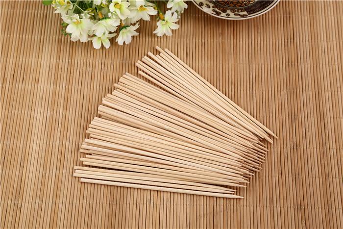 1107 Camping Wooden Color Bamboo Bbq Skewers Barbecue Shish Kabob Sticks Fruit Kebab Meat Party Fountain Bamboo Bbq Sticks Skewers Wooden (30cm) Wukusy