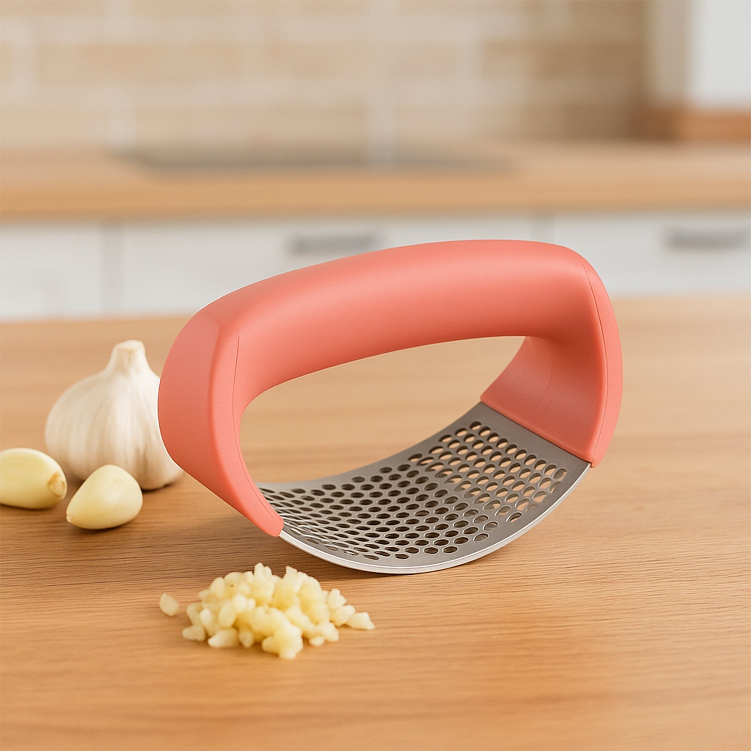 Supermom Premium Curve Garlic Press Crusher (1 Pc) Wukusy