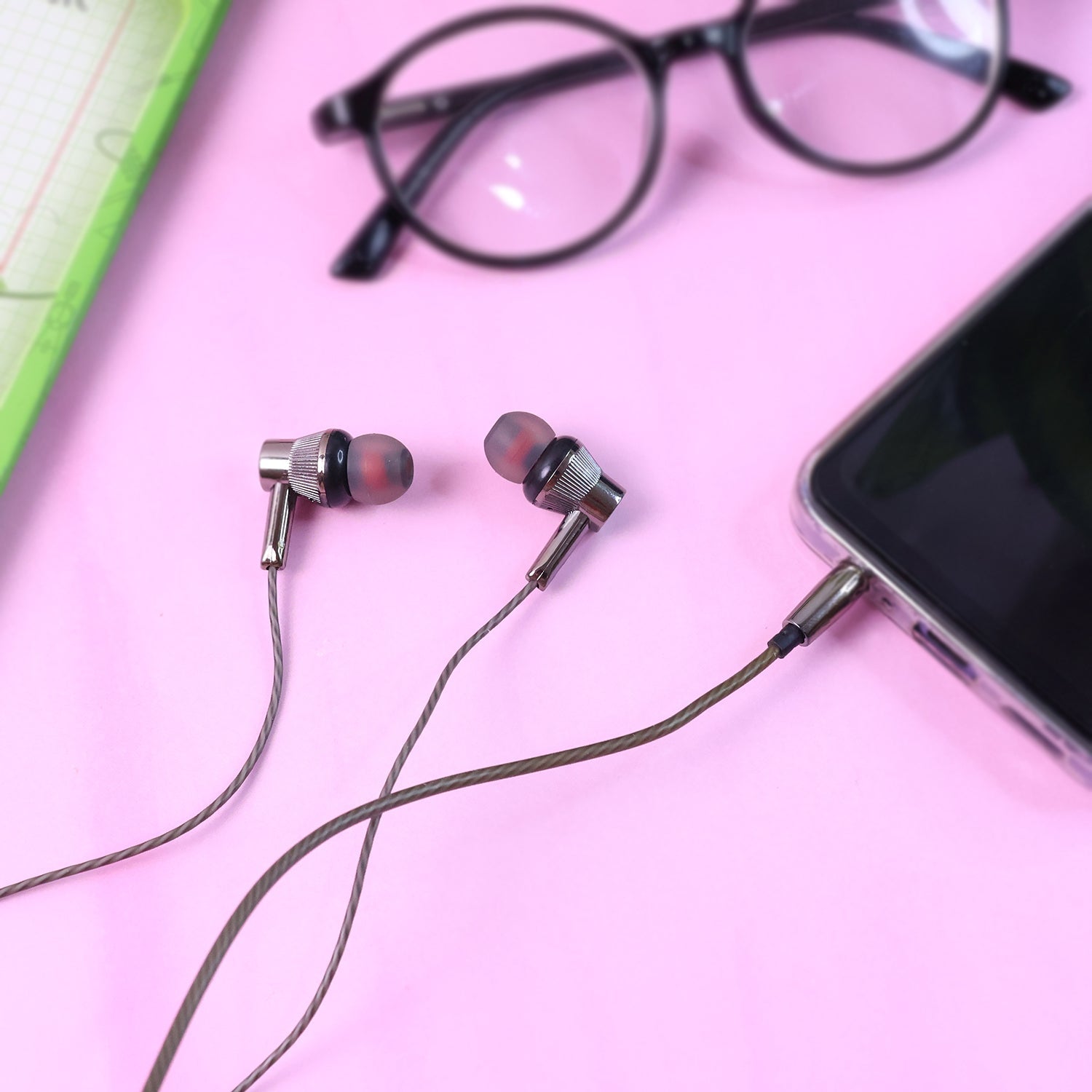 Premium Wired Earphones With Mic - (1 Pc) Wukusy