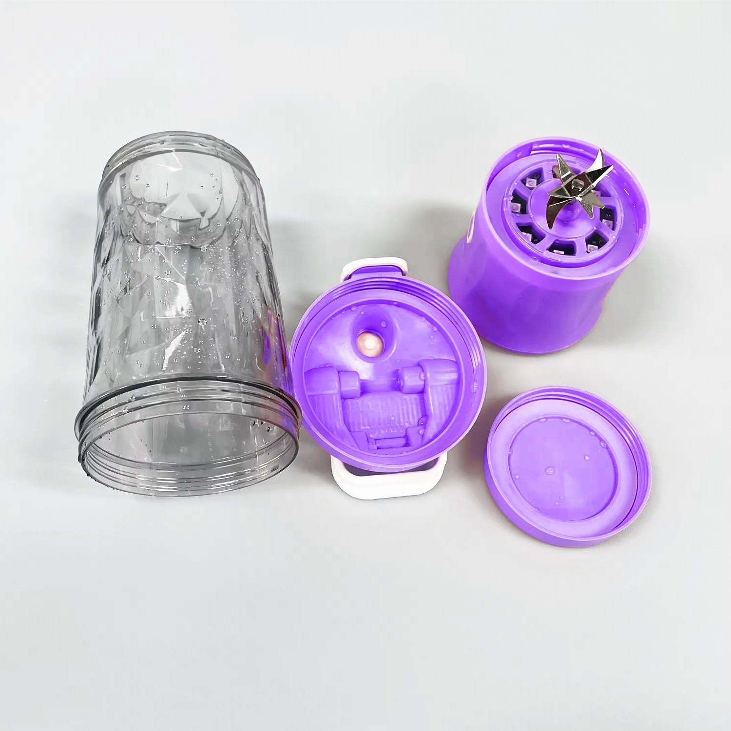 Eletric Crusher Juicer With Multicolor Light 8 Blades (600 Ml  Multicolor) Wukusy