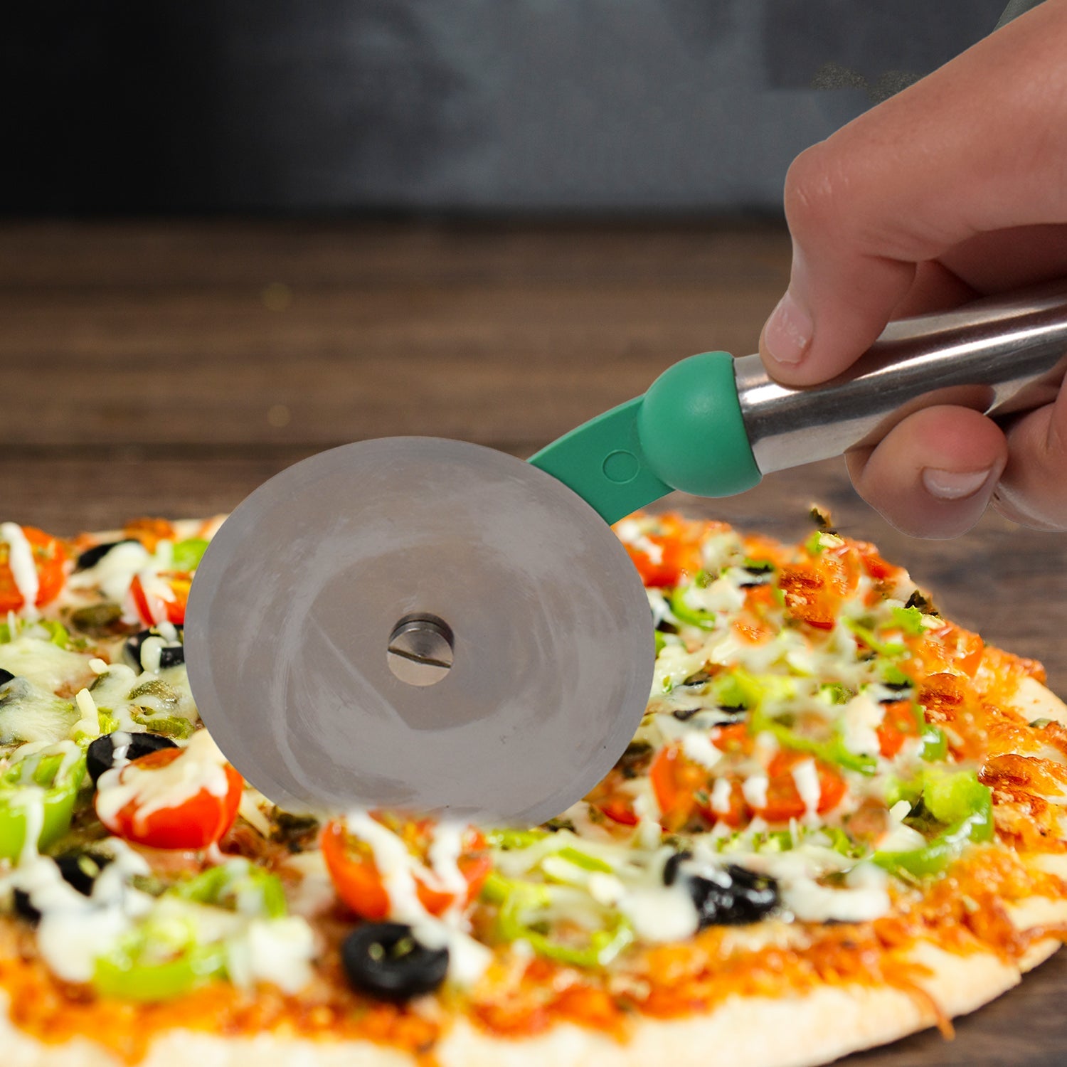 Kitchen Stainless Steel Wheel Pizza Cutter (1 Pc) Wukusy