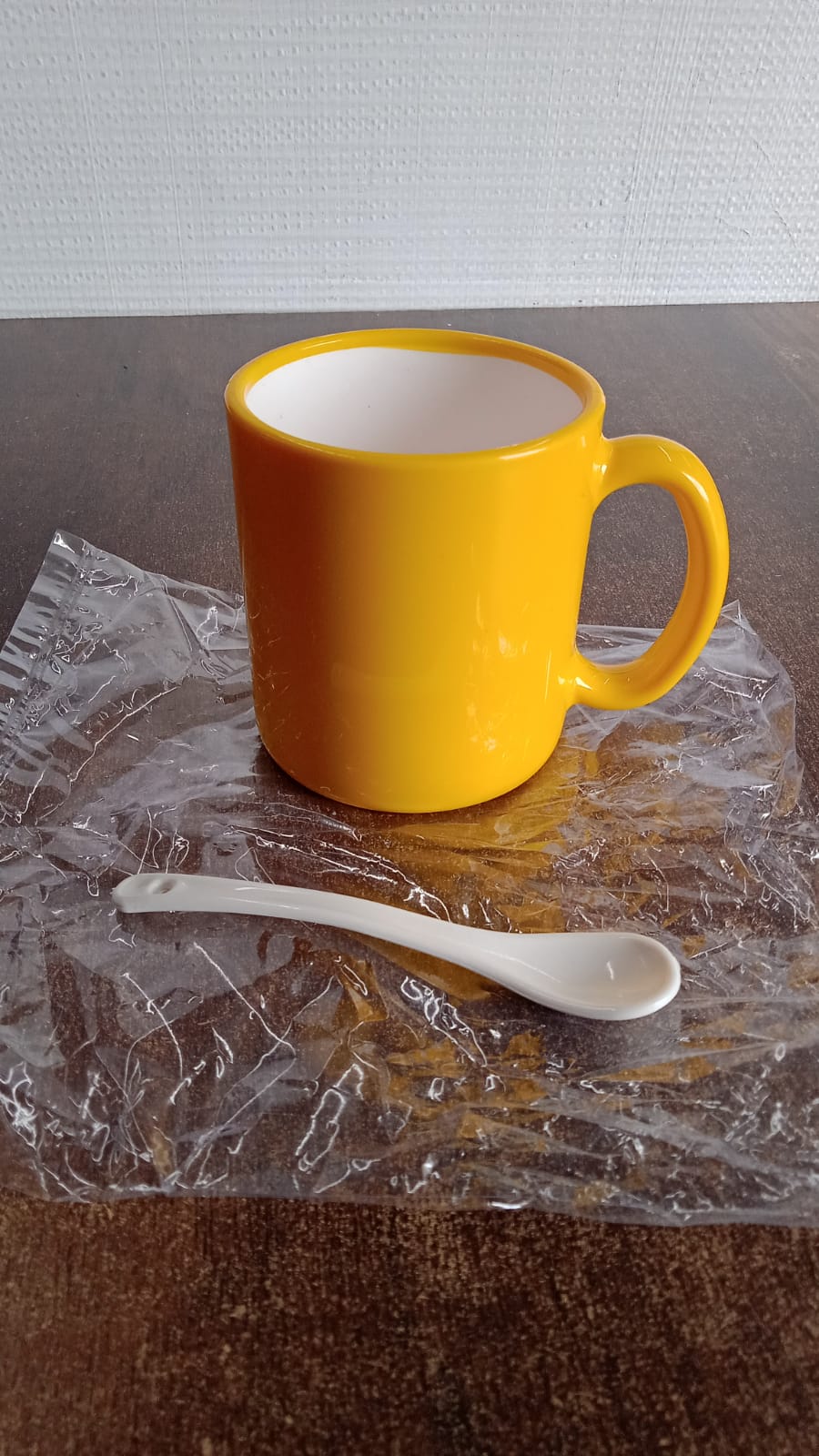 Elegant Ceramic Mug With Matching Spoon Wukusy