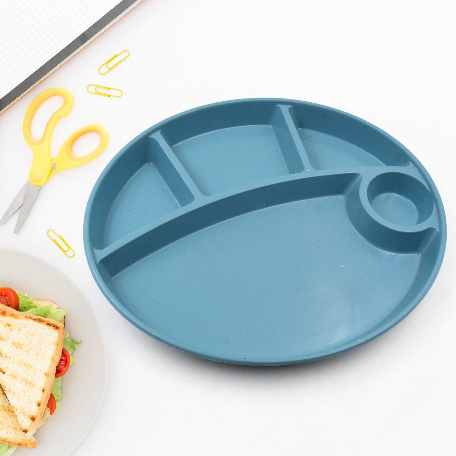 5577 Plastic Food Plates  Biodegradable 5 Compartment Plate With Spoon For Food Snacks  Nuts  Desserts Plates For Kidsreusable Plates For Outdoor Camping Bpa-free(1 Pc) Wukusy