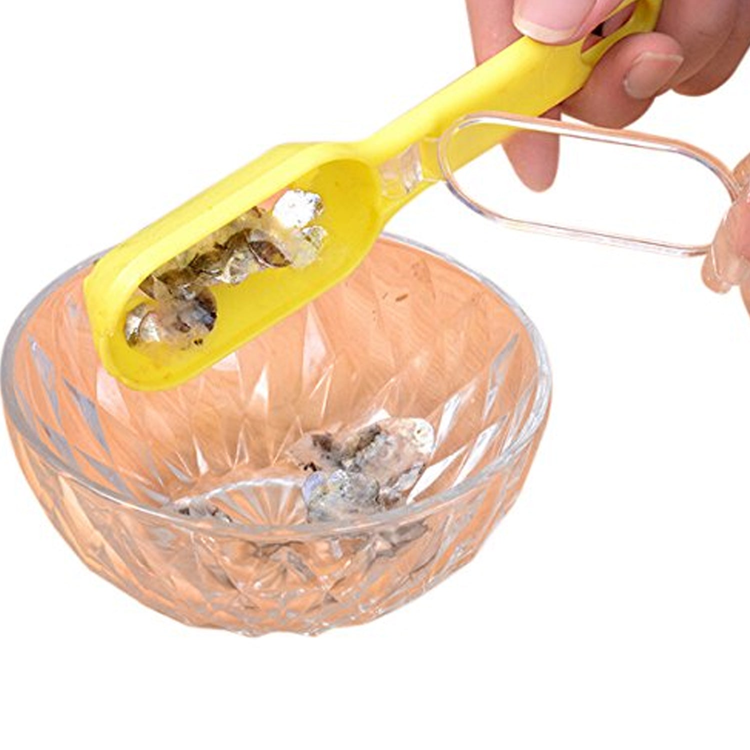 0112 Plastic Fish Scales Graters Scraper Fish Skin Brush Fish Cleaning Tool Scraping Scales Device With Cover Home Kitchen Cooking Tools 1 Pieces Wukusy