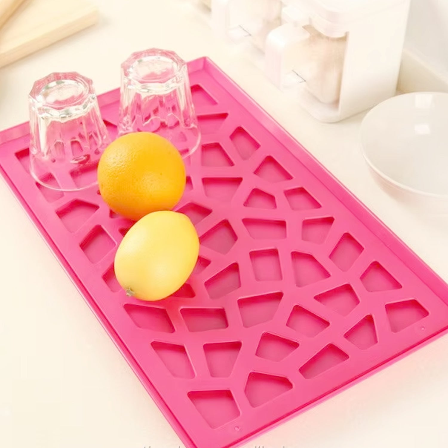 Plastic Kitchen Tray With Modern Hollow Design (40x25 Cm) Wukusy