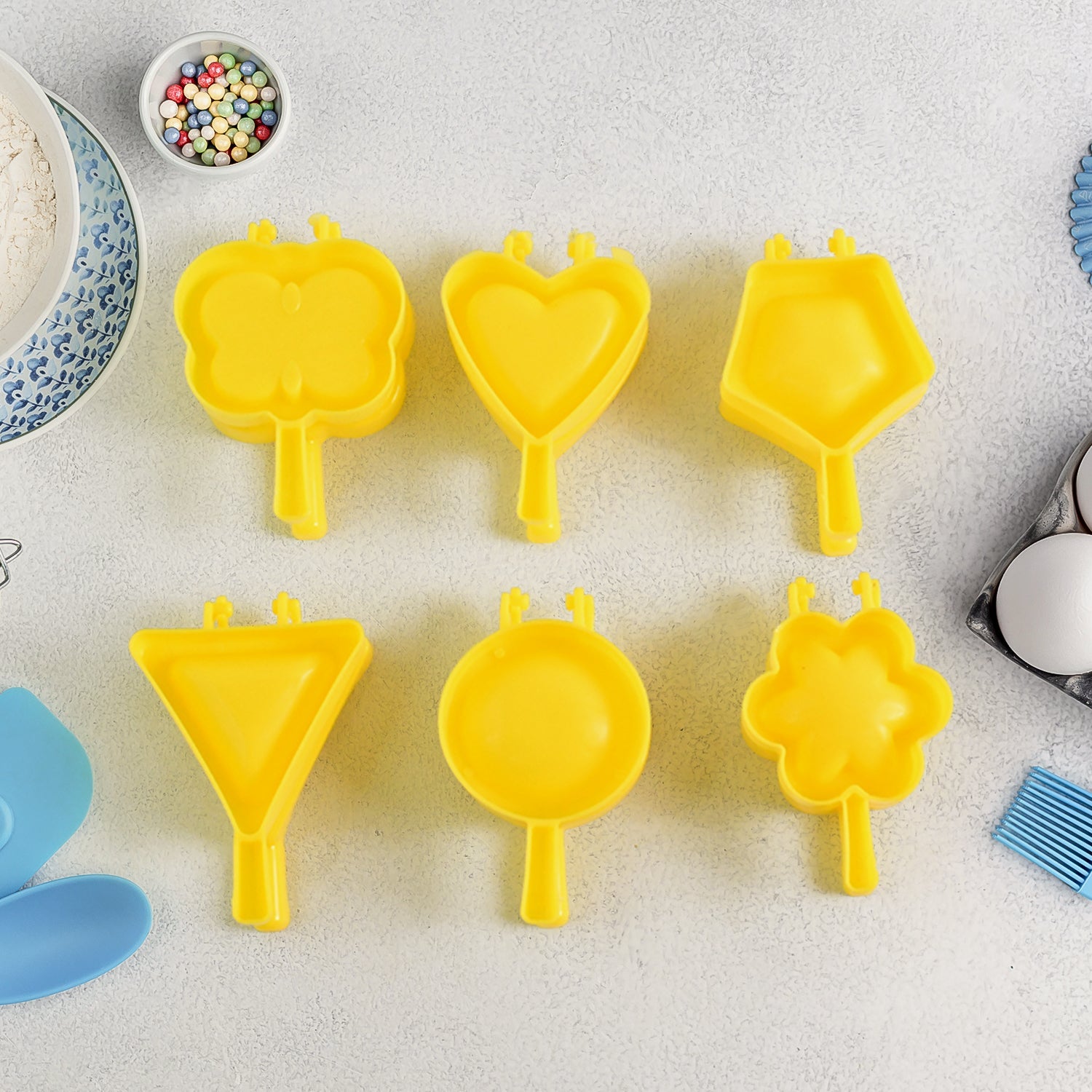 Plastic Cookie Cutter Mould Set (6 Pc) Wukusy