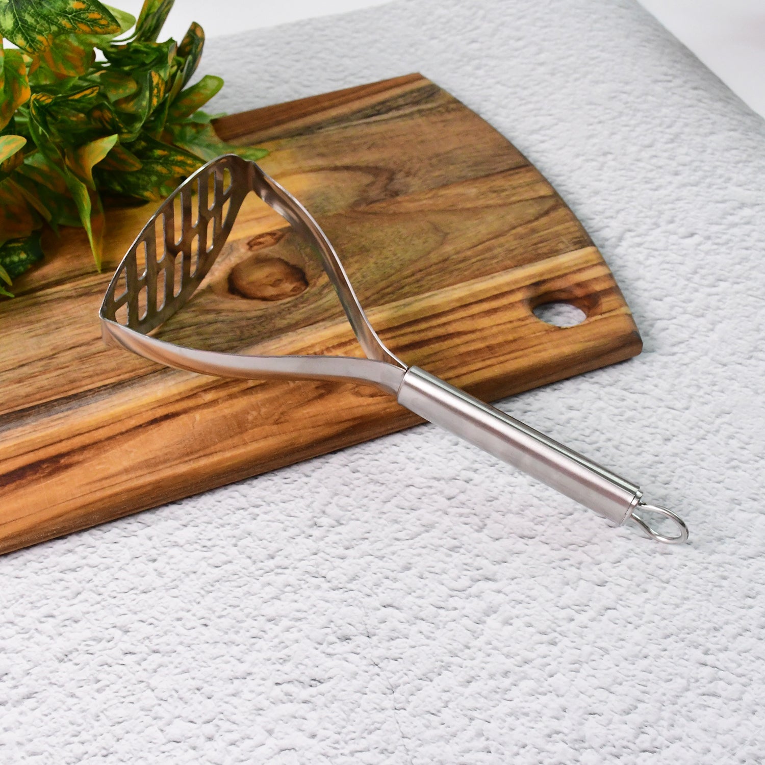 Supermom Stainless Steel Potato Masher With Stylish Handle (1 Pc) Wukusy