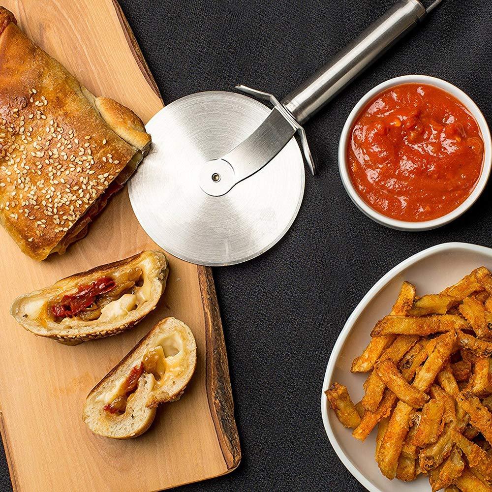 0831 Stainless Steal Pizza Cutter Pastry Cutter Sandwiches Cutter Wukusy