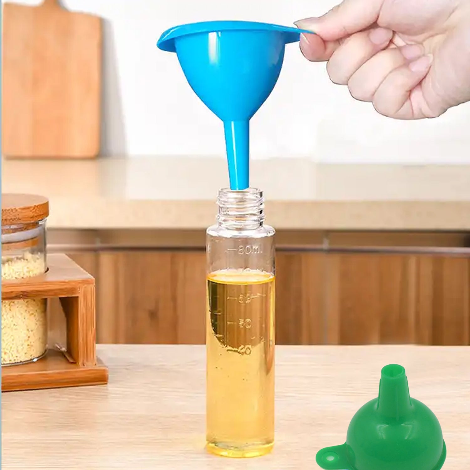 4237 Silicone Funnel For Pouring Oil Sauce Water Juice And Small Food-grainsfood Grade Silicone Funnel (1 Pc Green) Wukusy