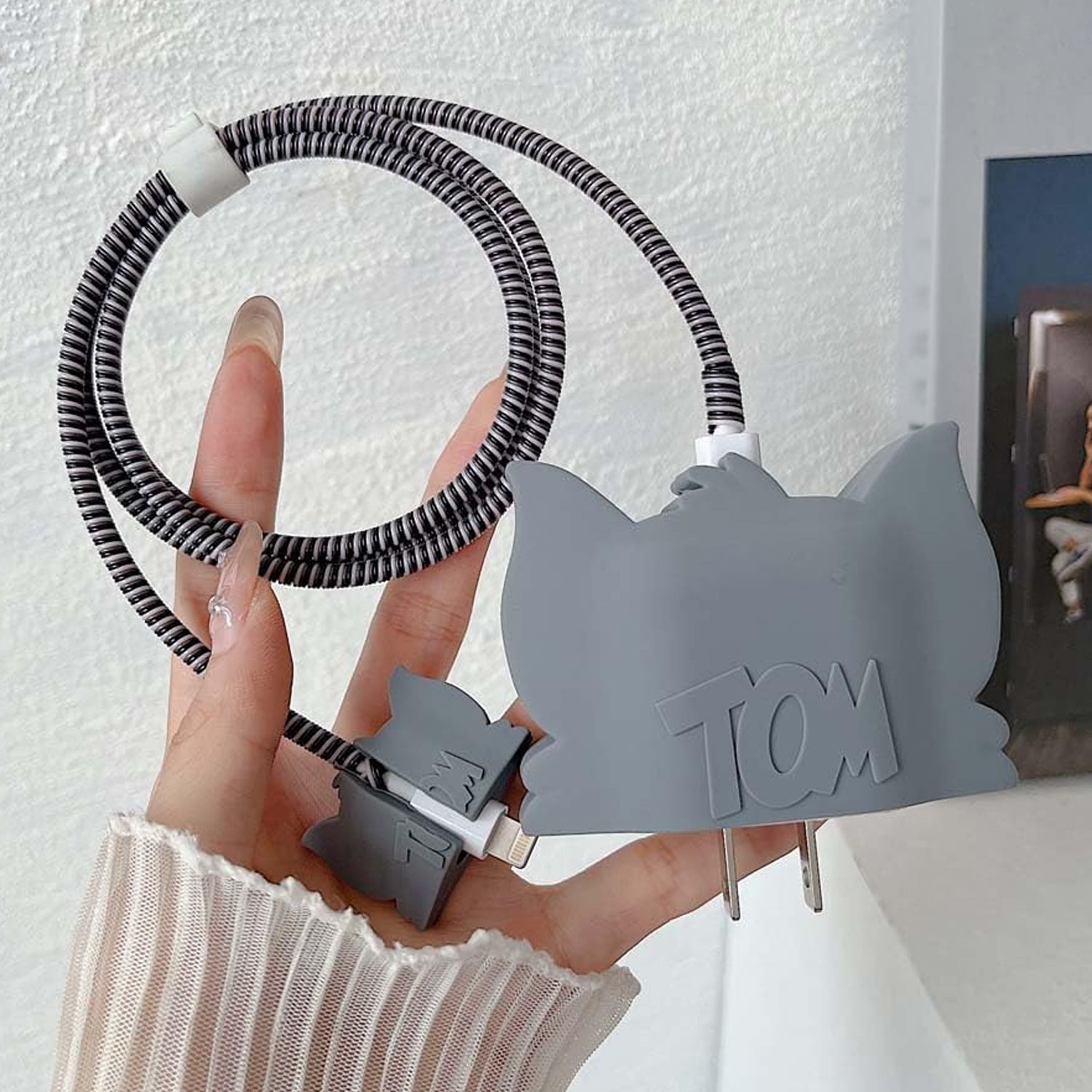 Cartoon Character Silicon Charger Case Cover For Ip 18-20w (Mix Design  1 Pc) Wukusy