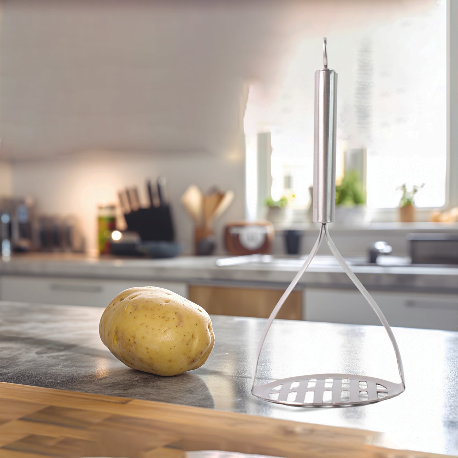 Supermom Stainless Steel Potato Masher With Stylish Handle (1 Pc) Wukusy