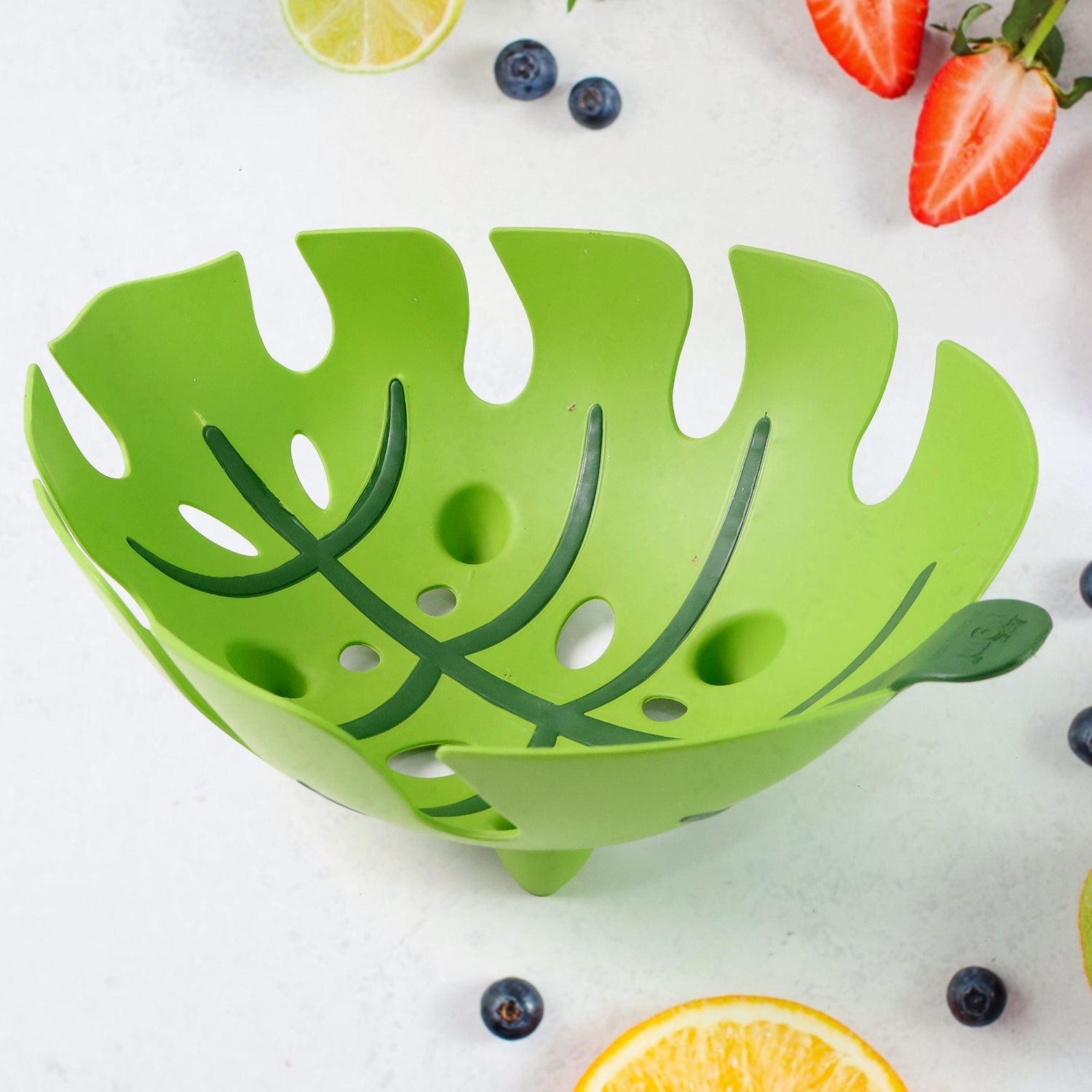 Leaf-shaped Plastic Fruit Basket (1 Pc) Wukusy