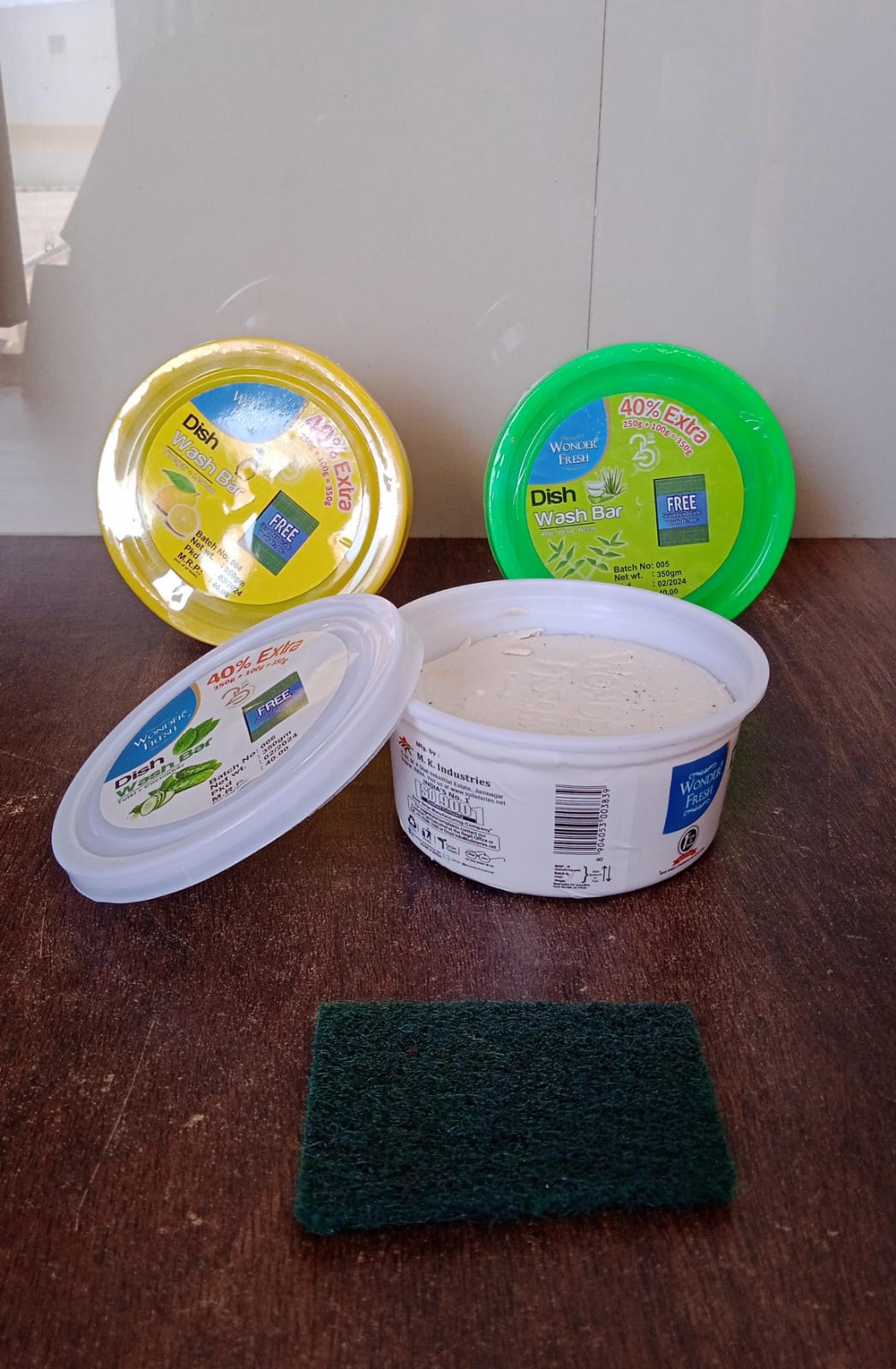 Fresh Mix Flavor Round Dishwash Bar With Super Scrubber Free Complete Dishwashing Solution Tough Stains Remover (350 Gm) Wukusy