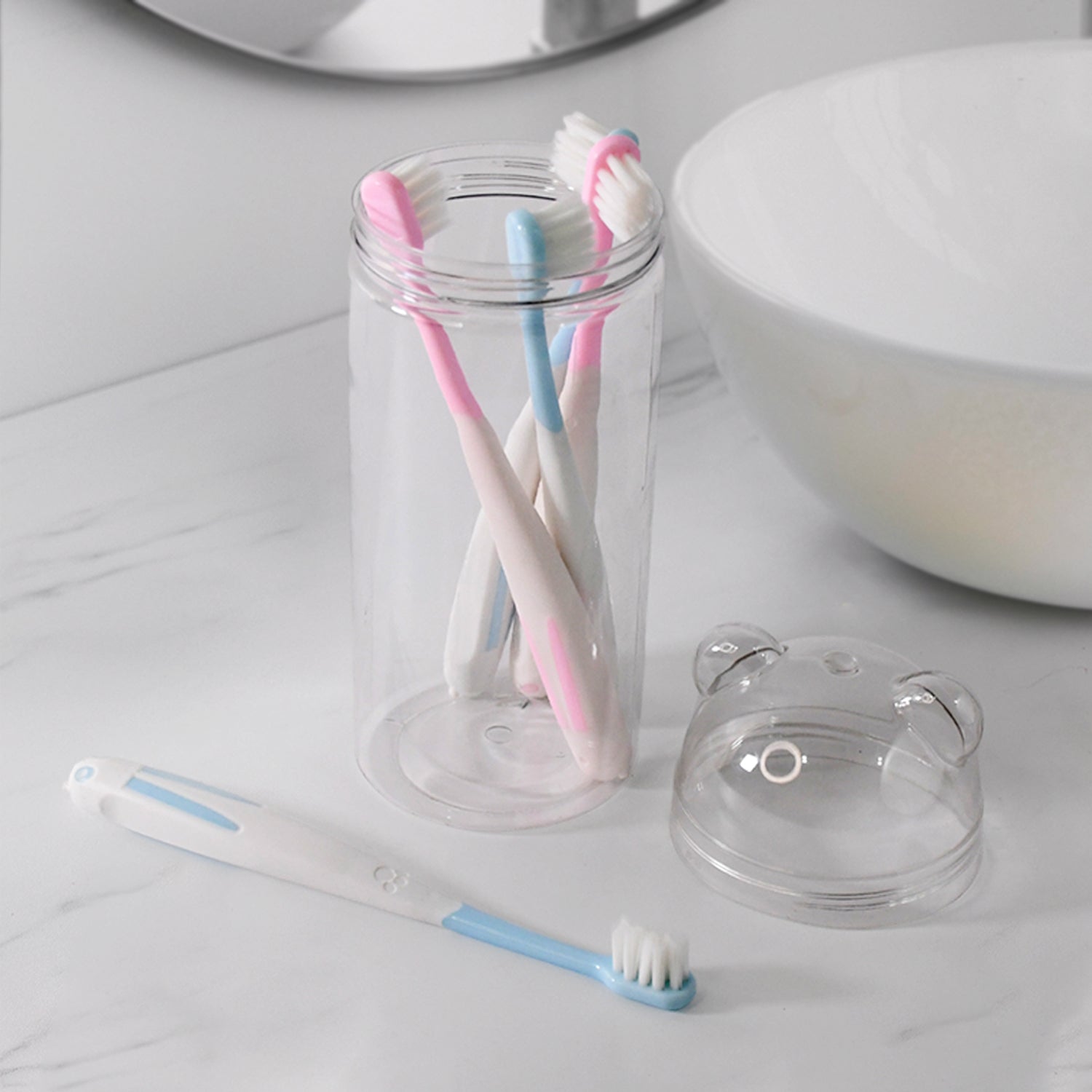 Multipurpose Travel-friendly Toothbrush Holder With 4 Soft Bristle Toothbrushes Wukusy
