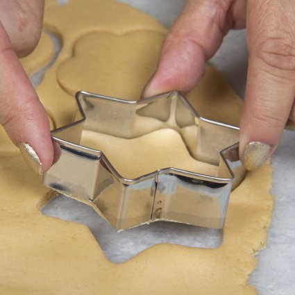 0813 Cookie Cutter Stainless Steel Cookie Cutter With Shape Heart Round Star And Flower (12 Pieces) Wukusy