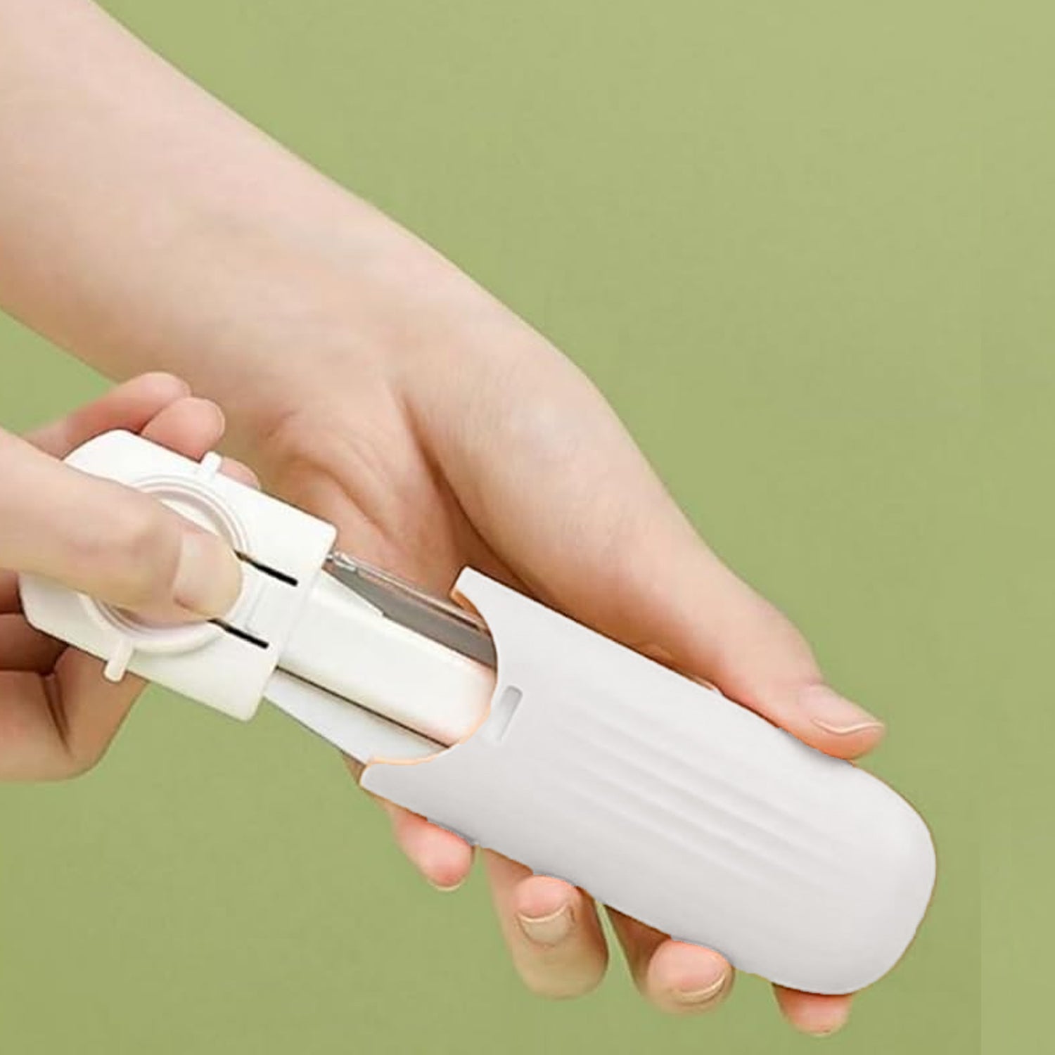 Dual-use Knife And Peeler 2-in-1 Stainless Steel Blades Wiith Case (1 Pc) Wukusy