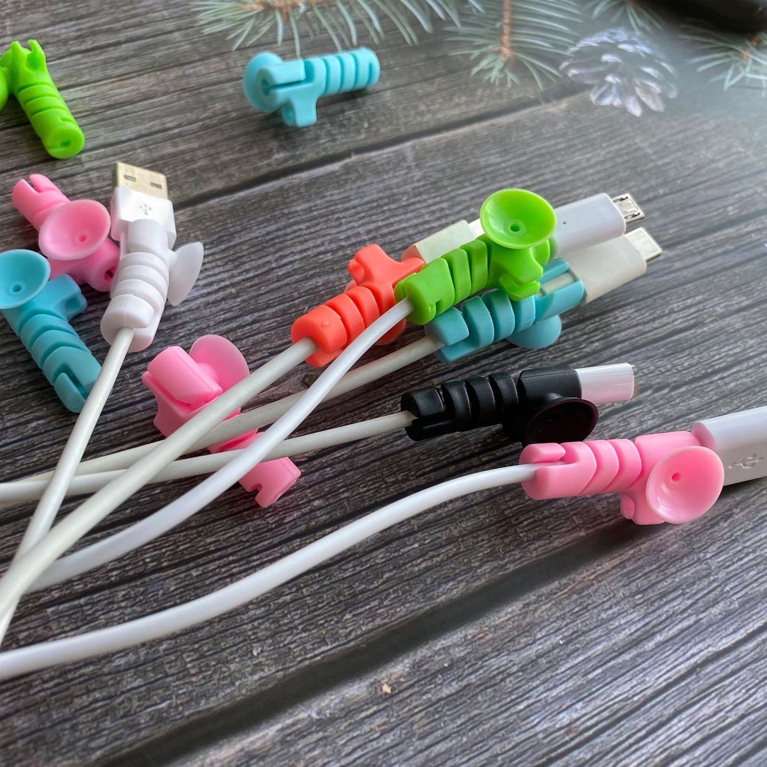 Cable Cord Protector Saver With Suction End (Suction Winder  4 Pcs Set) Wukusy