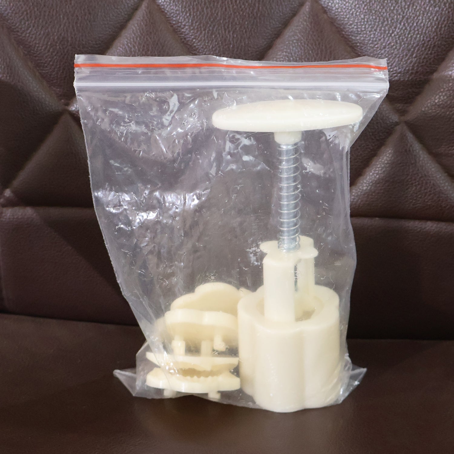 Mooncake Press Mold With 4 Stamps Set Wukusy