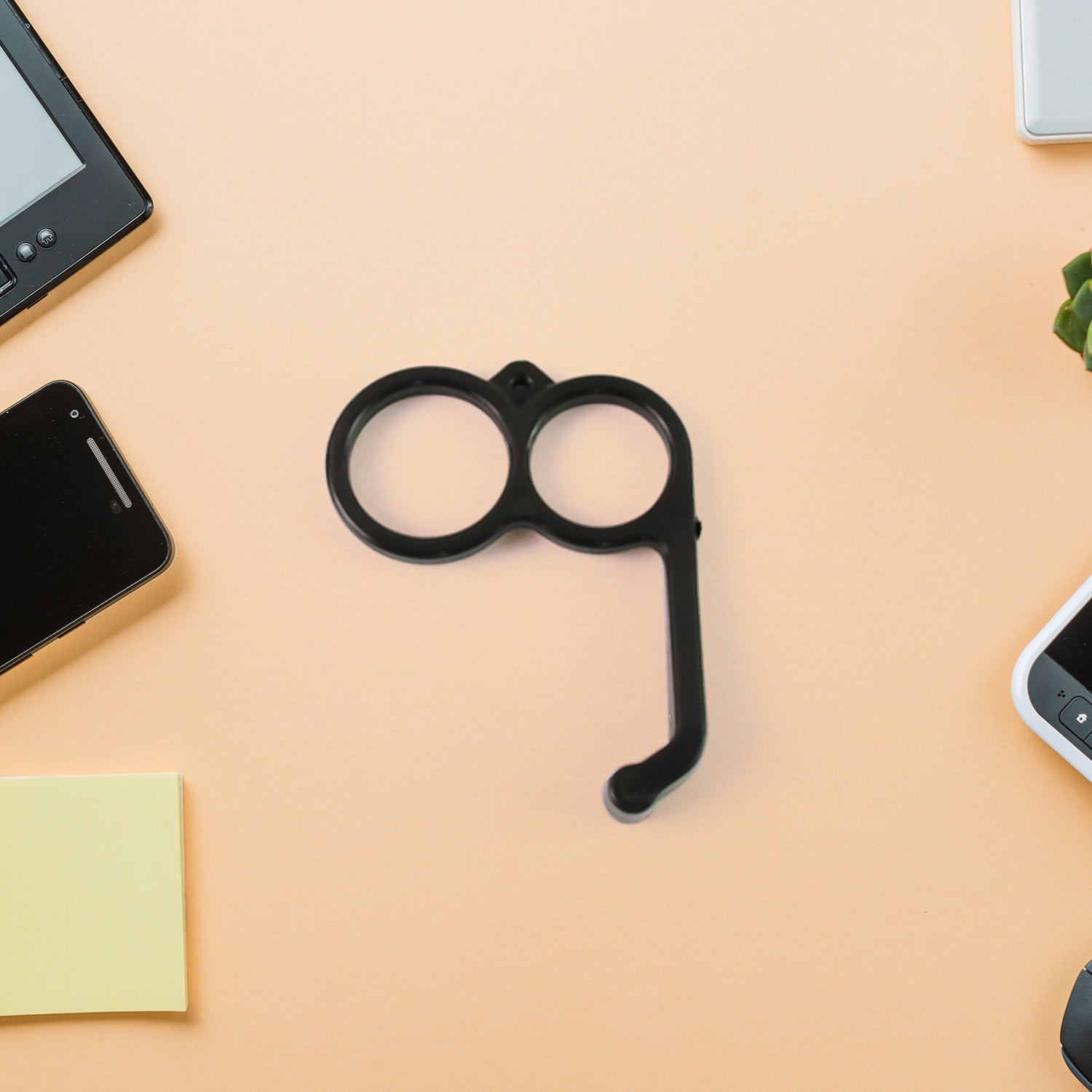 Plastic Hand Mobile Stand (Mix Color  1 Pc) Wukusy