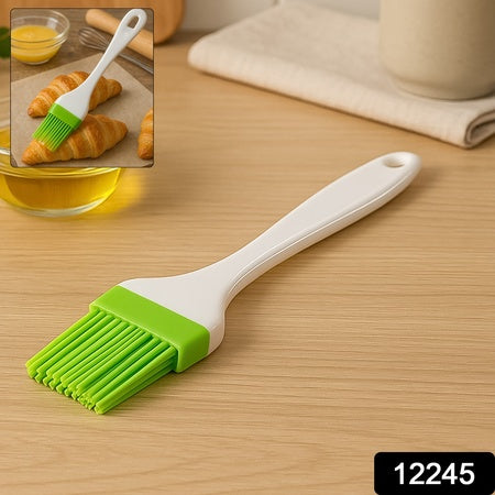 Silicone Kitchen Oil Spatula Brush With Handle Pastry  Cake Brush (17 Cm  1 Pc) Wukusy