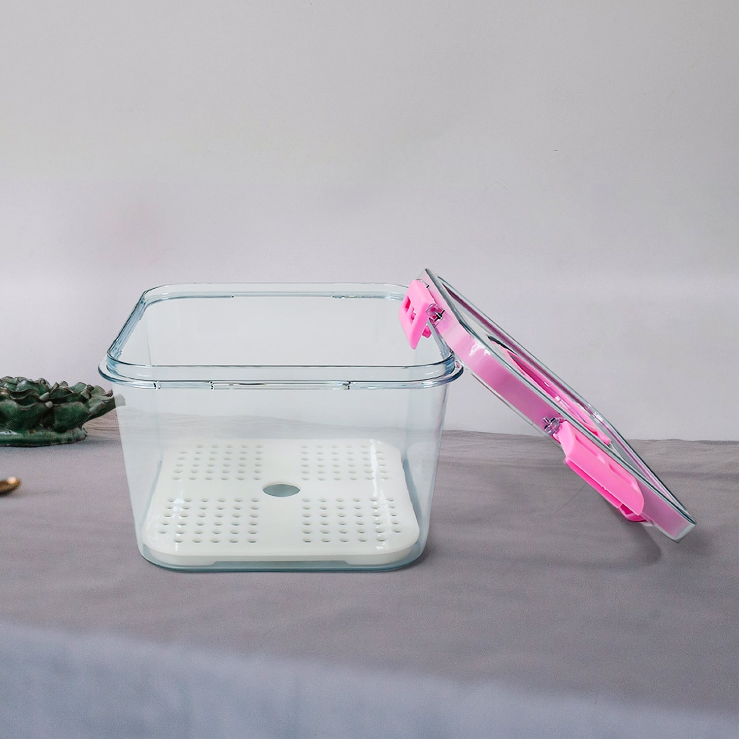 8262 High Quality Plastic Food Storage Container Clear Washable Refrigerator Food Box Food Container Fruit Box Container With Lid (1400 Ml) Wukusy