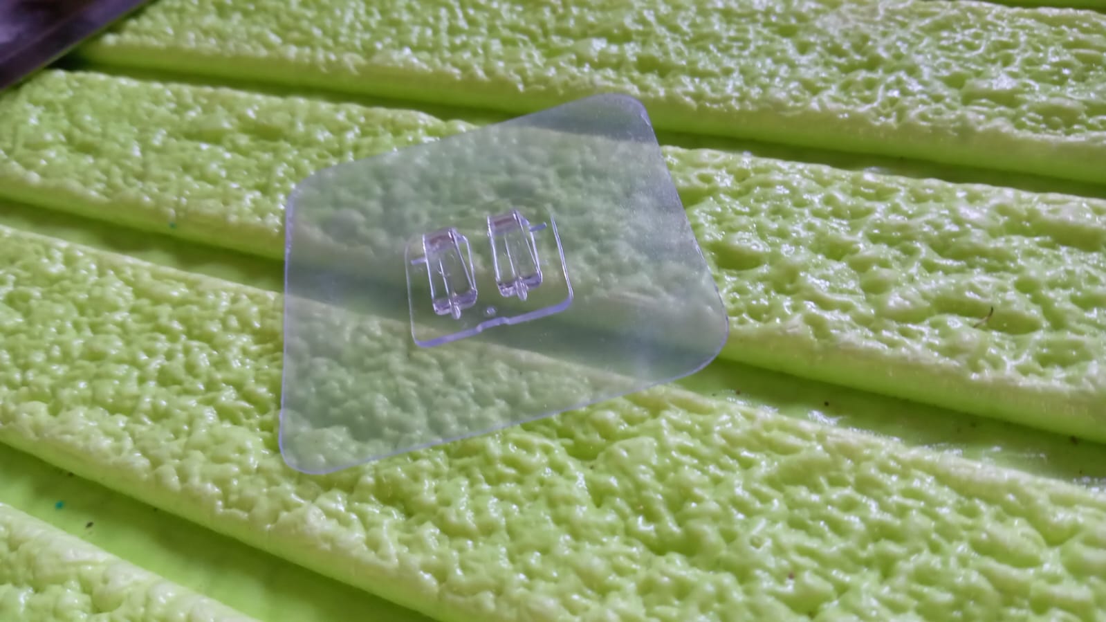 7430 Household Self Adhesive Wall Hooks Punch-free Wall-mounted Hook Seamless Transparent No Nails Drill Waterproof Hooks For Bathroom Kitchen Home (1 Pc) Wukusy