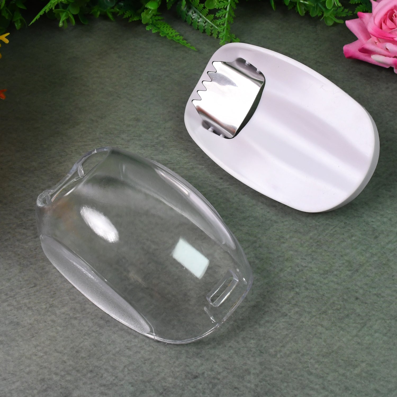 Magic Plastic With Steel Blades Corn Remover Kernel Stripper (1 Pc) Wukusy