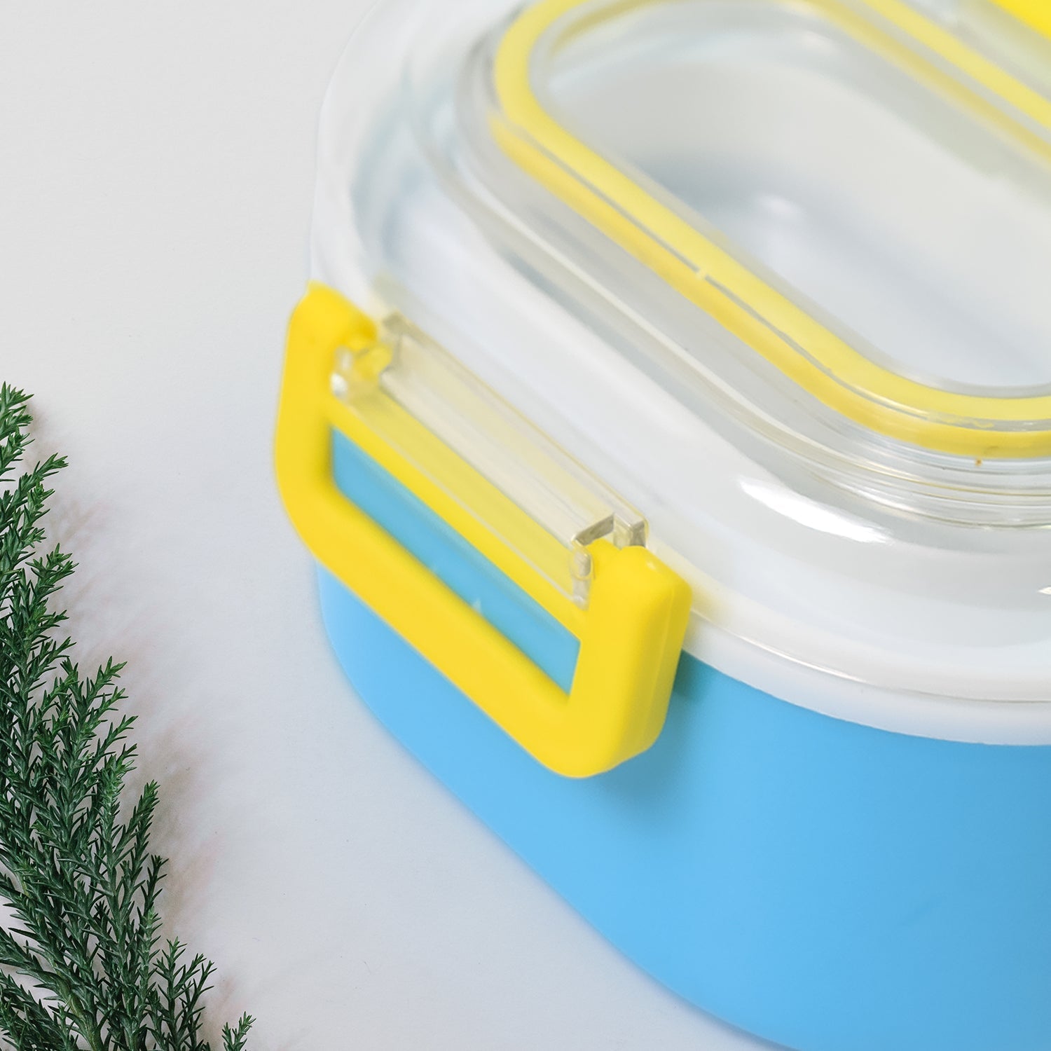 Durable Plastic Lunch Box For Kids With 2 In 1 Spoon Fork (1 Pc) Wukusy