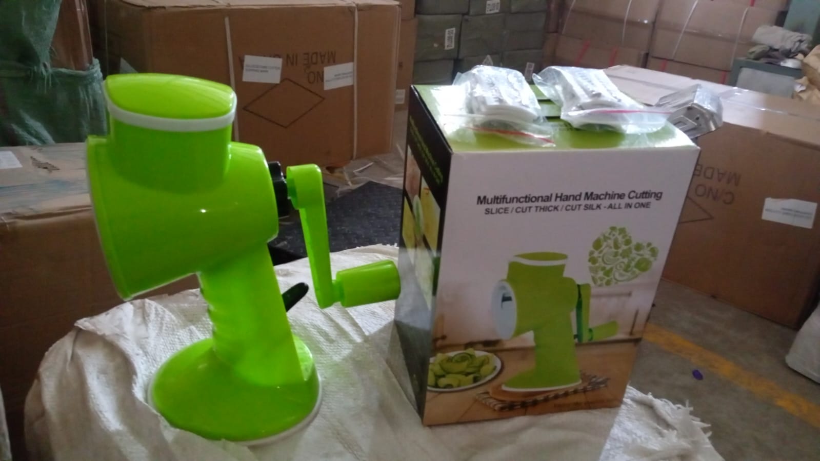 8247 6 In 1 Multi Functional Vegetable Cutter  Slicer Hand Machine Cutting Slice Cut Thick Cut Silk All In One Vegetable Chopper Cutter  Slicing Cutter Barrel - Vegetable Grater With 6 Removable Blades Wukusy